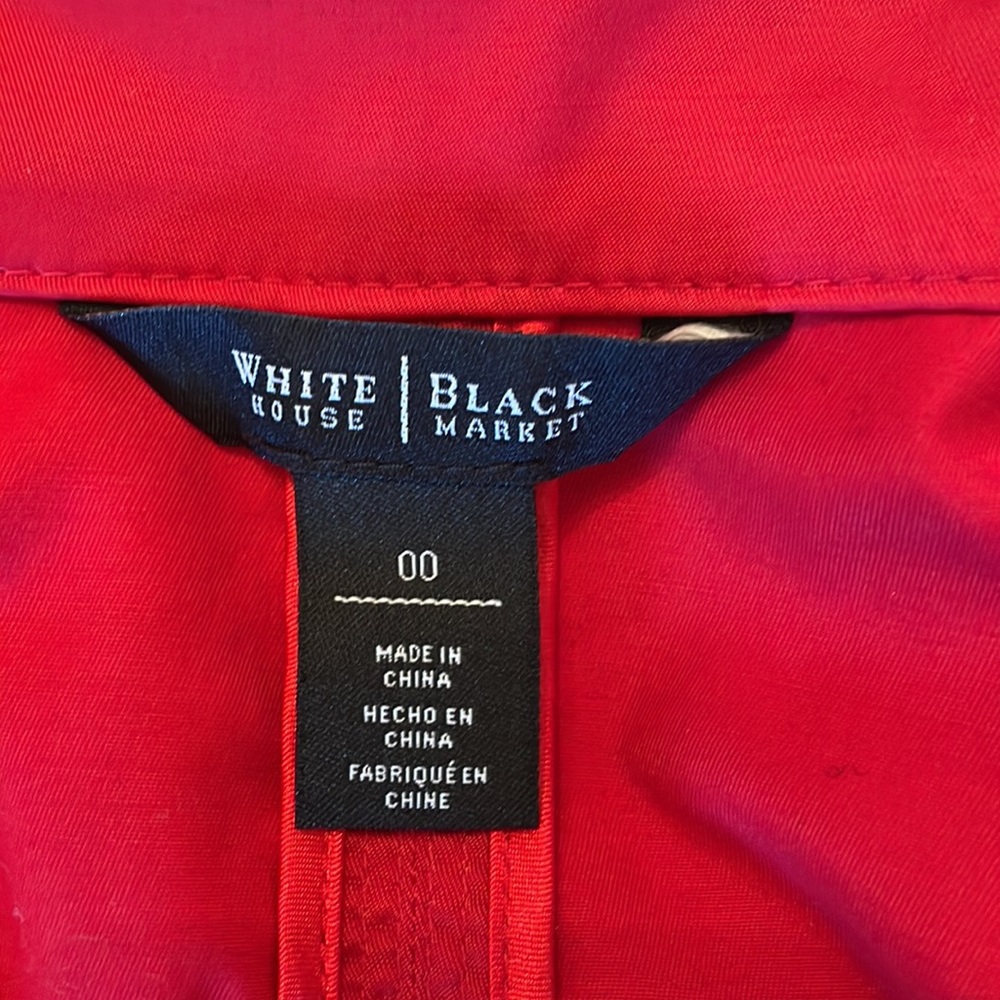Red jacket - Picture 5 of 6